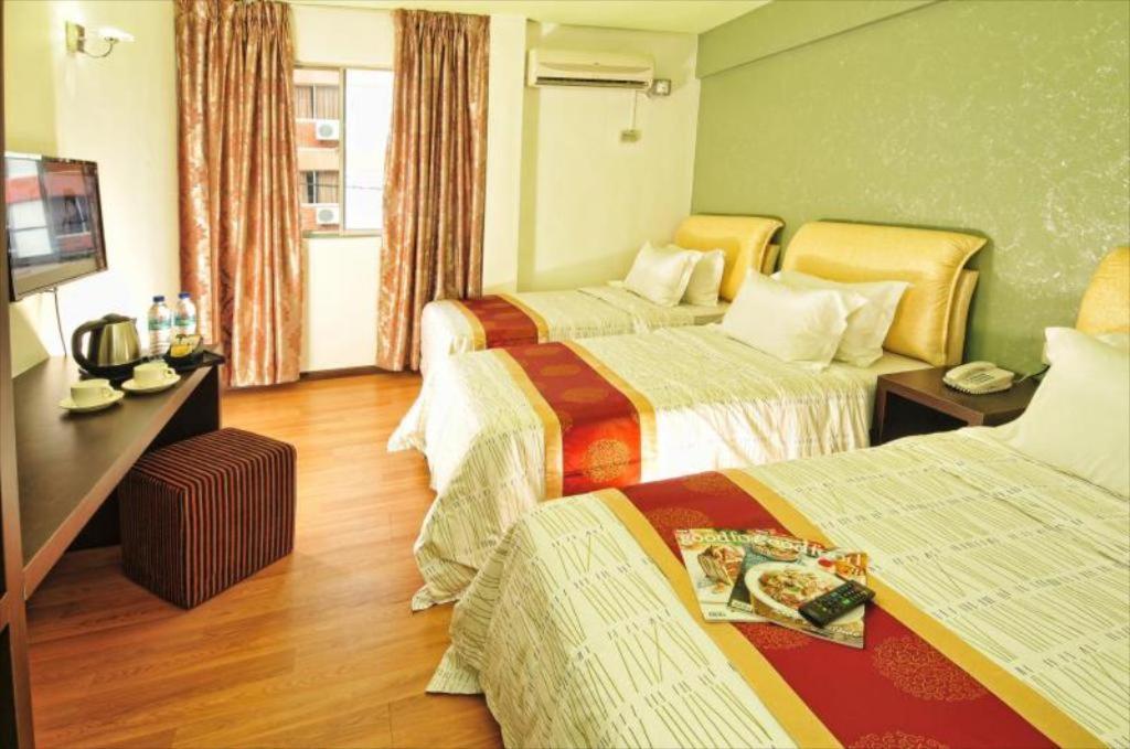 Hotel Zamburger Grand City Malacca Exterior foto